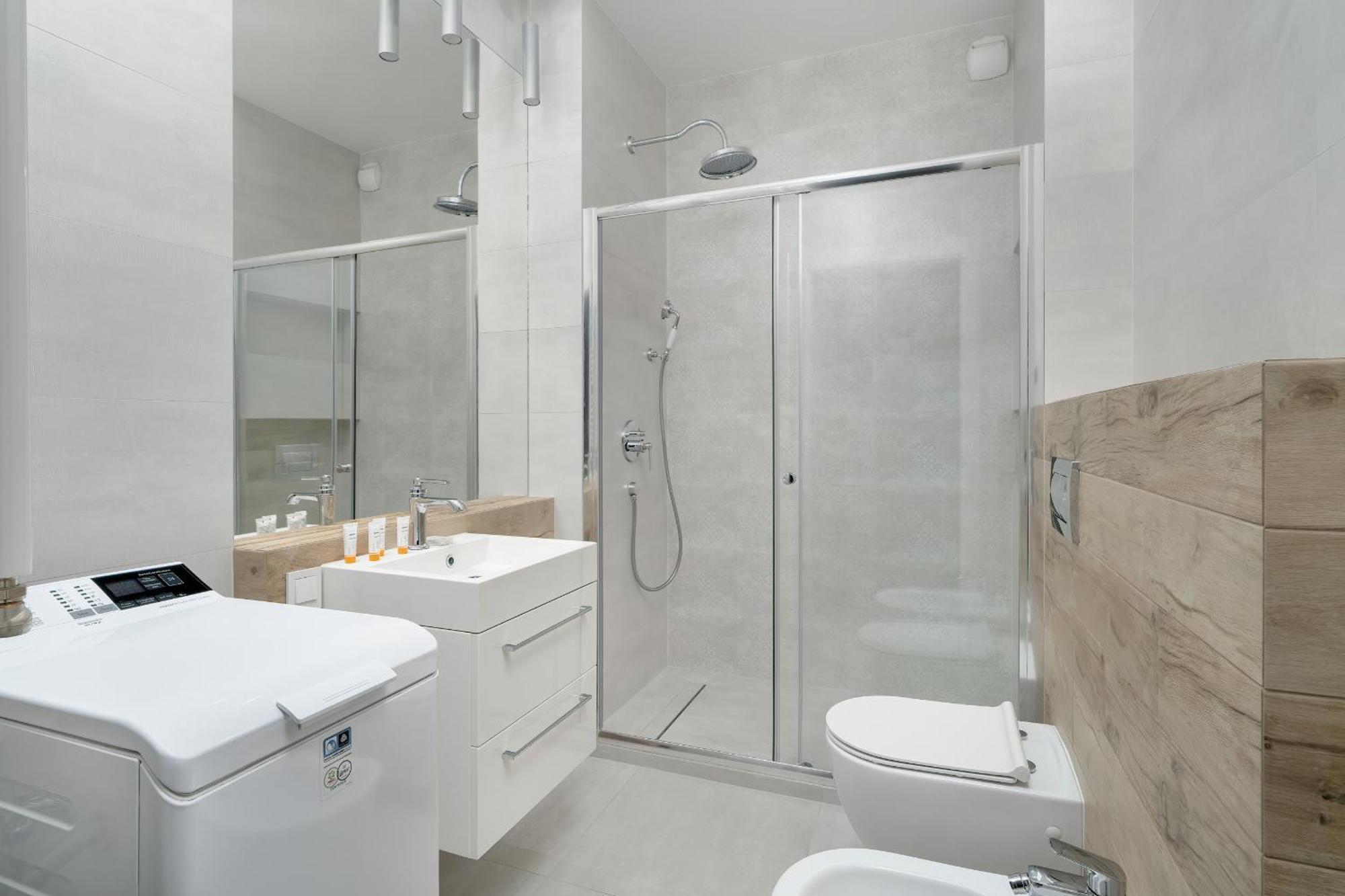 Apartment With Balcony And Free Parking In Poznan By Noclegi Renters 외부 사진